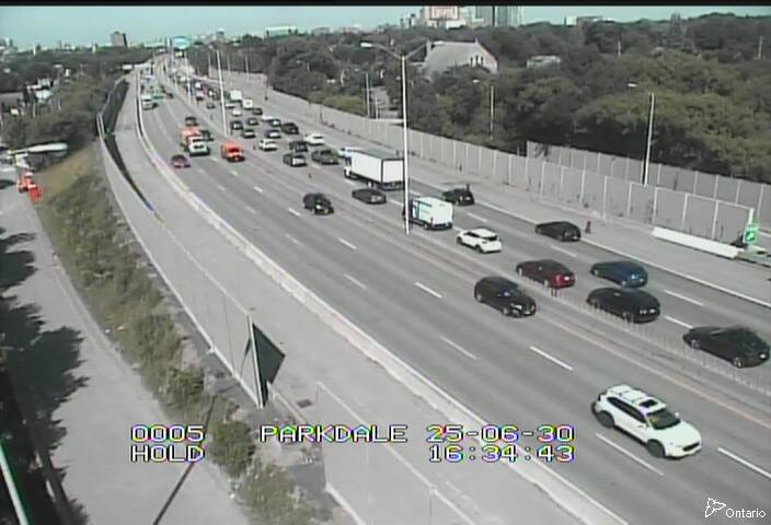 Traffic camera image at 2025-06-30 20:37:15