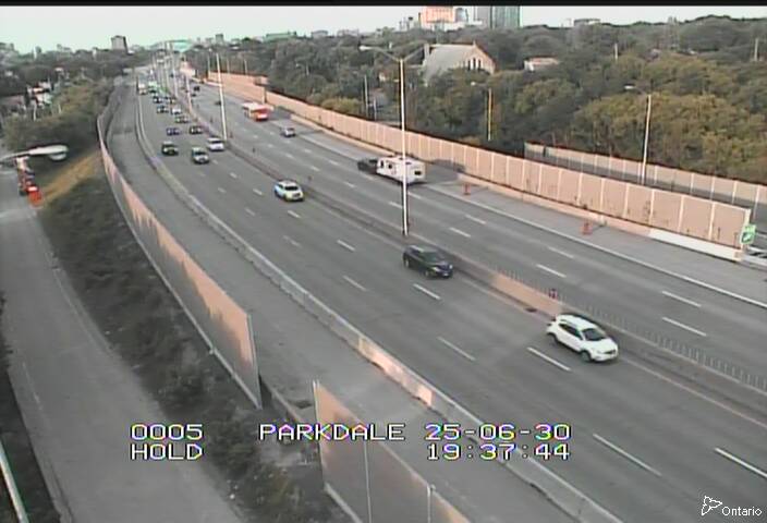 Traffic camera image at 2025-06-30 23:40:24