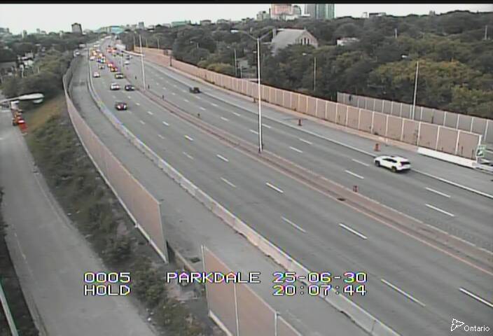 Traffic camera image at 2025-07-01 00:10:27