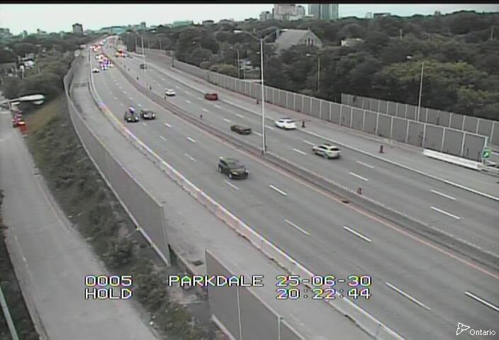 Traffic camera image at 2025-07-01 00:25:35