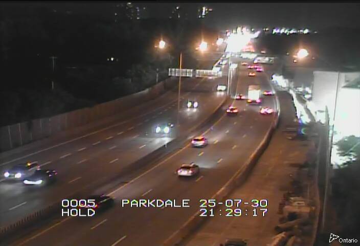 Traffic camera image at 2025-07-31 01:30:28