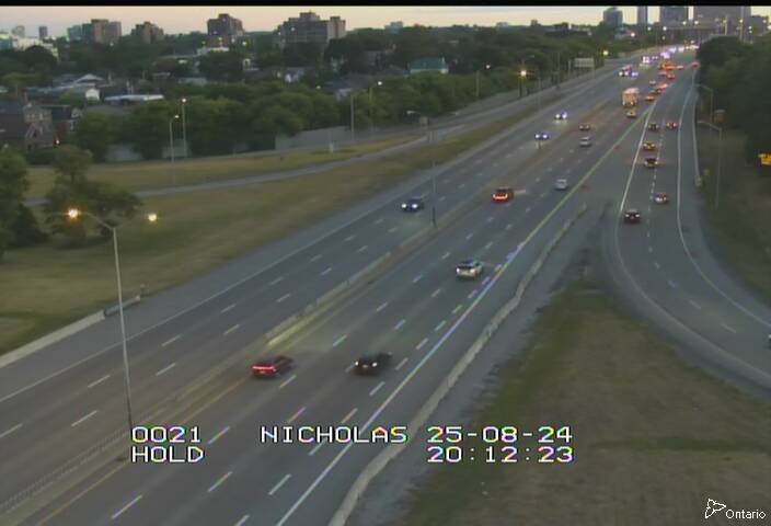 Traffic camera image at 2025-08-25 00:15:29