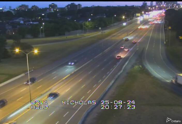 Traffic camera image at 2025-08-25 00:30:27