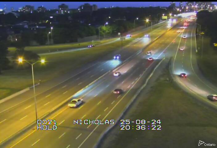 Traffic camera image at 2025-08-25 00:40:27