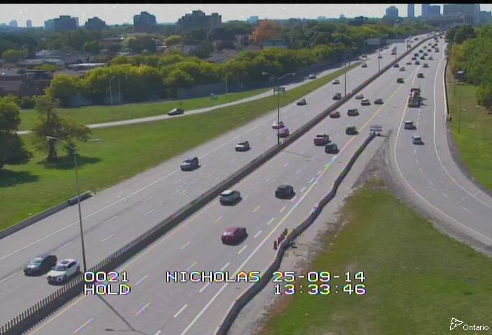 Traffic camera image at 2025-09-14 17:35:27
