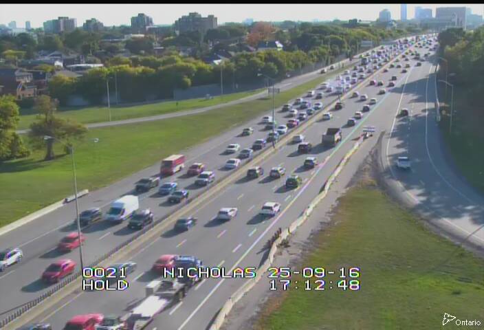 Traffic camera image at 2025-09-16 21:15:33