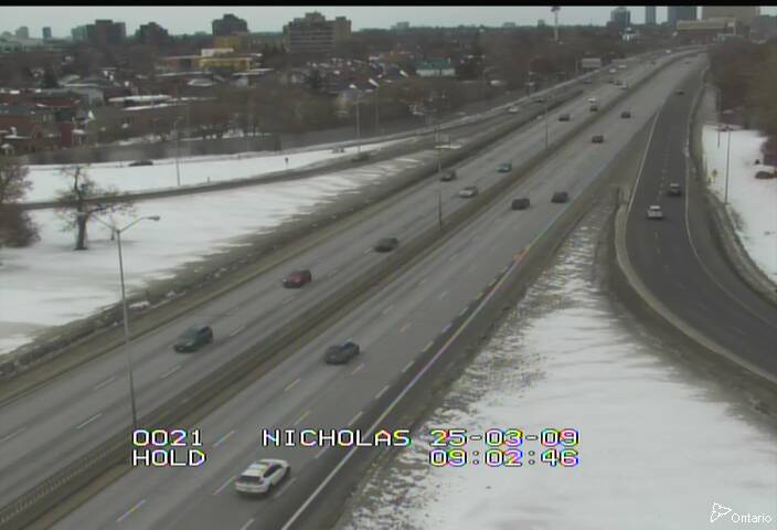 Traffic camera image at 2025-03-09 14:10:32