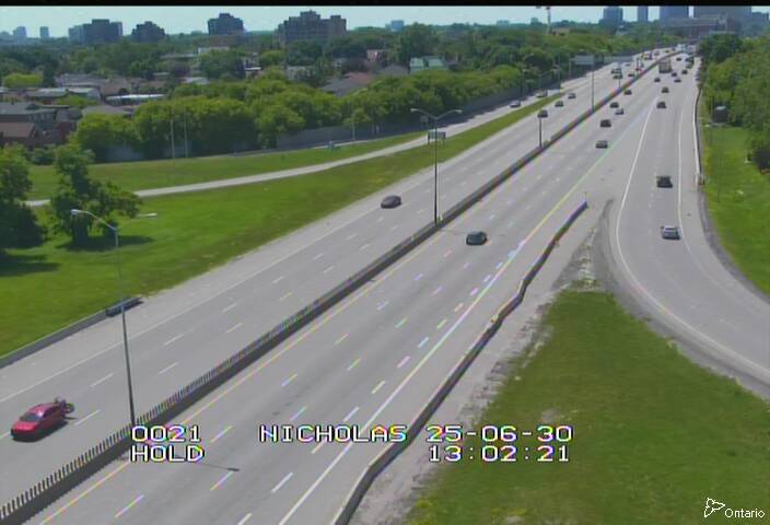 Traffic camera image at 2025-06-30 17:05:35