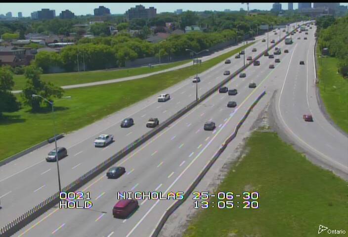 Traffic camera image at 2025-06-30 17:10:37