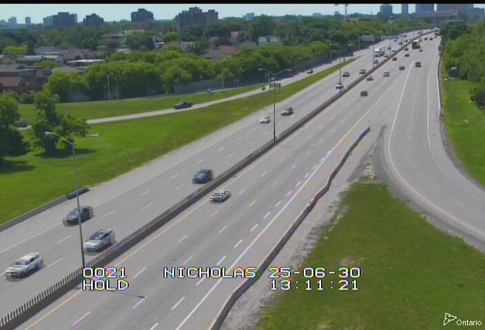 Traffic camera image at 2025-06-30 17:15:39