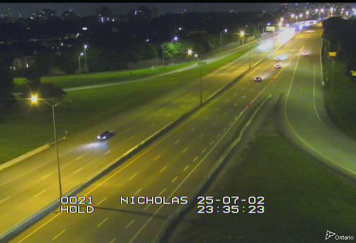 Traffic camera image at 2025-07-03 03:40:33