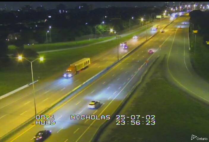 Traffic camera image at 2025-07-03 04:00:57