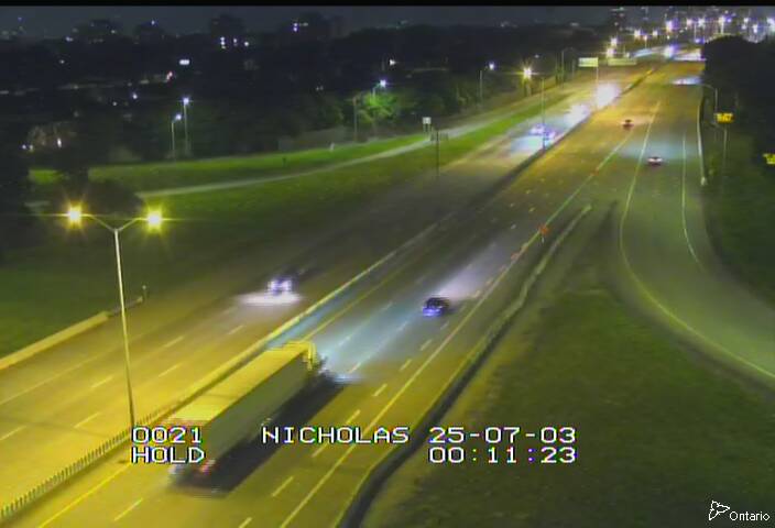 Traffic camera image at 2025-07-03 04:15:33