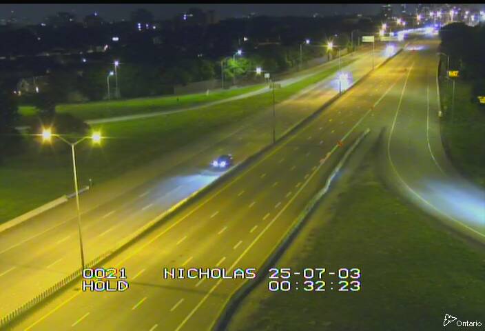 Traffic camera image at 2025-07-03 04:37:05