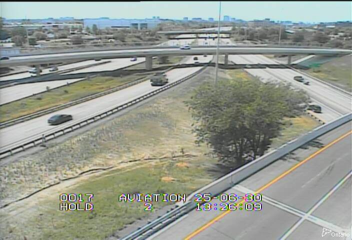 Traffic camera image at 2025-06-30 17:30:43