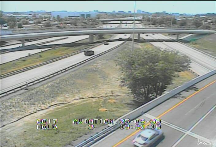Traffic camera image at 2025-06-30 17:37:02