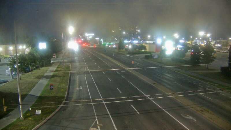Traffic camera image at 2025-08-04 01:05:23