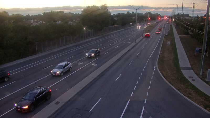 Traffic camera image at 2025-08-25 00:05:34