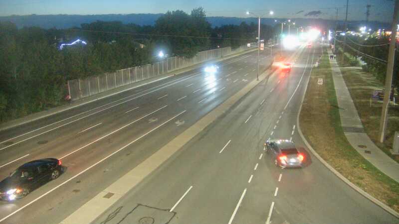 Traffic camera image at 2025-08-25 00:40:28