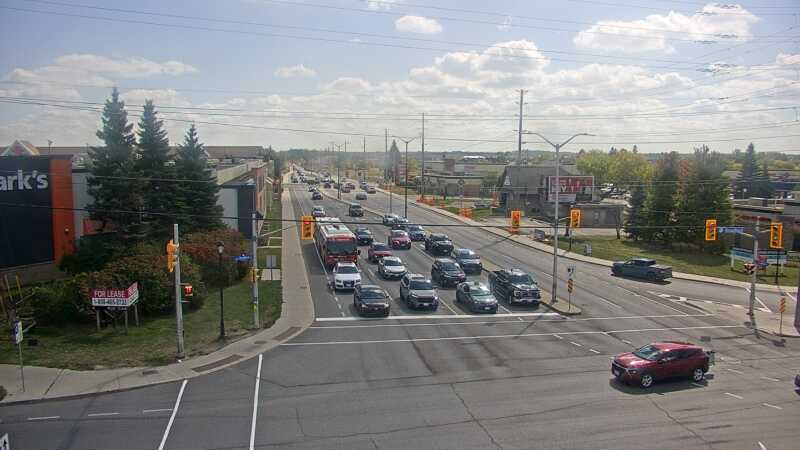Traffic camera image at 2025-09-14 17:35:28