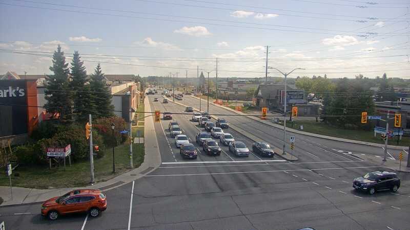 Traffic camera image at 2025-09-14 18:15:30