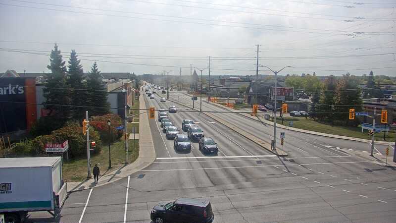Traffic camera image at 2025-09-18 16:35:28