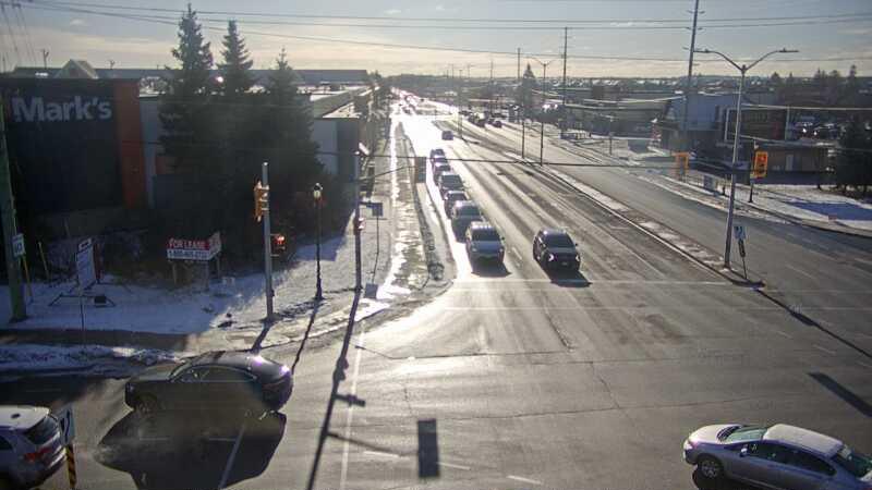 Traffic camera image at 2024-12-21 15:36:05