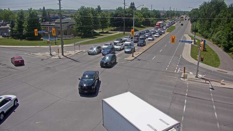 Traffic camera image at 2025-06-30 17:05:35