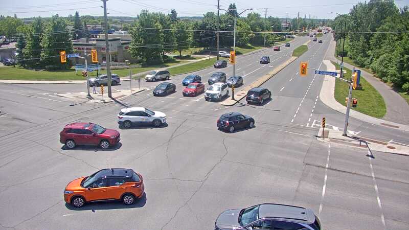 Traffic camera image at 2025-06-30 17:15:39