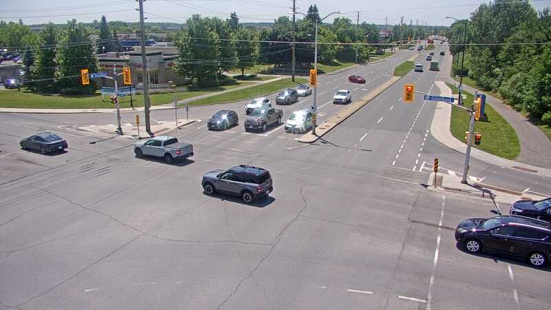 Traffic camera image at 2025-06-30 17:30:43