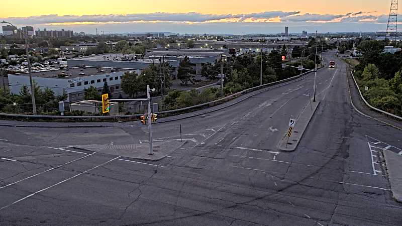 Traffic camera image at 2025-08-25 00:05:34