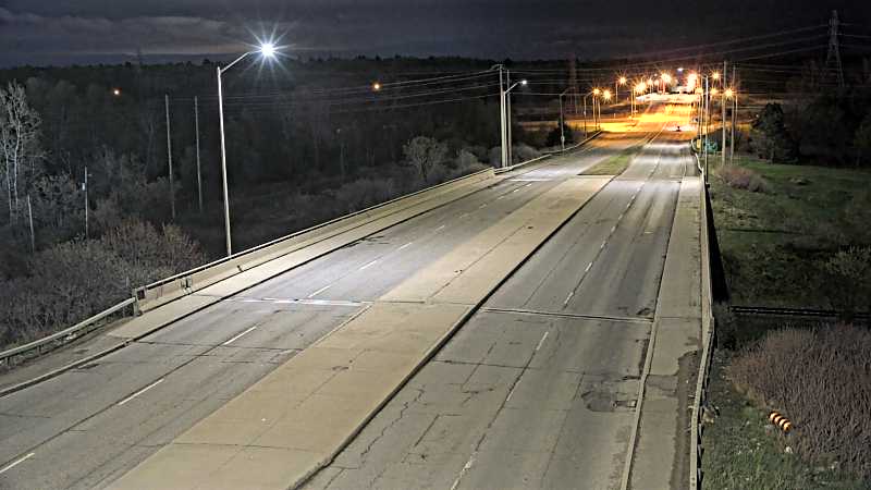Traffic camera image at 2025-05-09 06:25:21