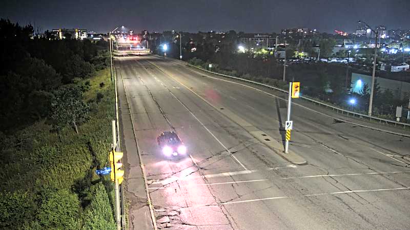 Traffic camera image at 2025-07-02 03:37:01