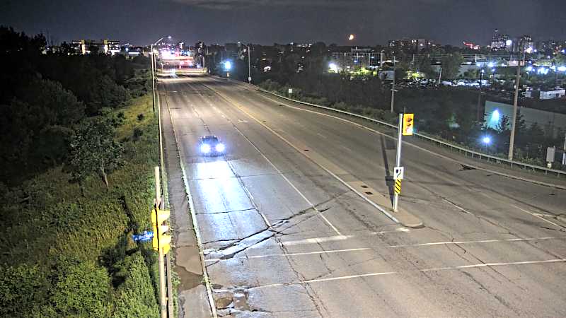 Traffic camera image at 2025-07-02 04:10:26