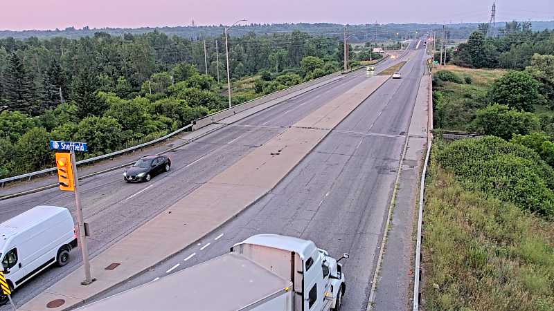 Traffic camera image at 2025-07-31 00:35:28