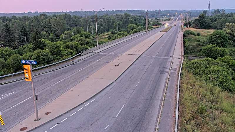 Traffic camera image at 2025-07-31 00:40:25