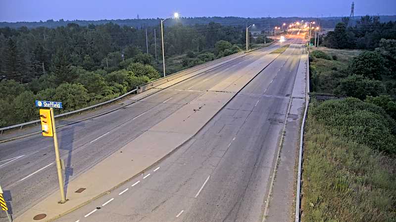 Traffic camera image at 2025-07-31 01:00:28