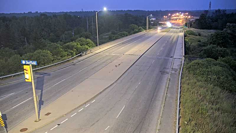 Traffic camera image at 2025-07-31 01:05:32