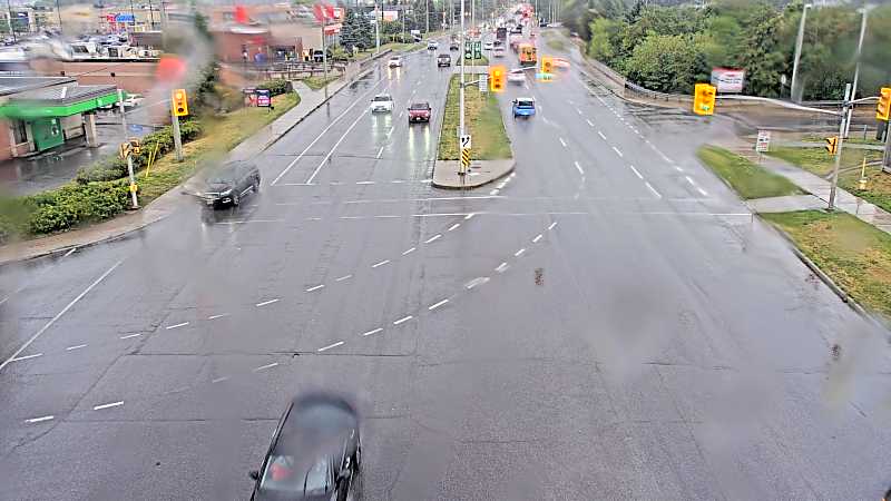 Traffic camera image at 2025-09-04 19:35:26