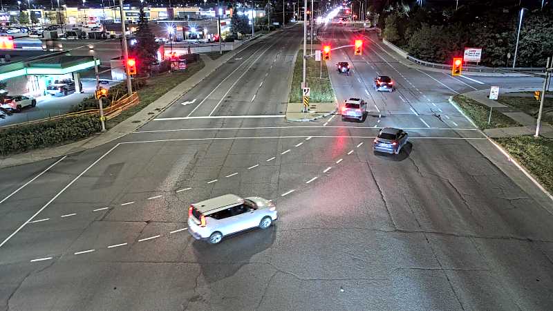 Traffic camera image at 2025-09-17 01:01:53