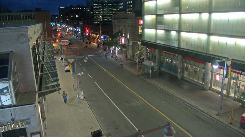 Traffic camera image at 2025-08-25 00:25:33