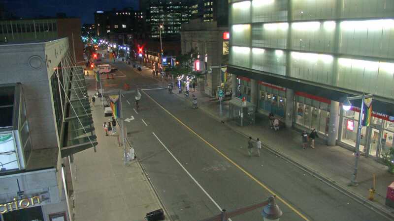 Traffic camera image at 2025-08-25 00:30:27