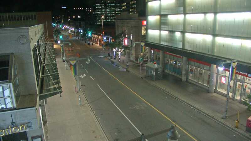 Traffic camera image at 2025-08-25 04:00:28
