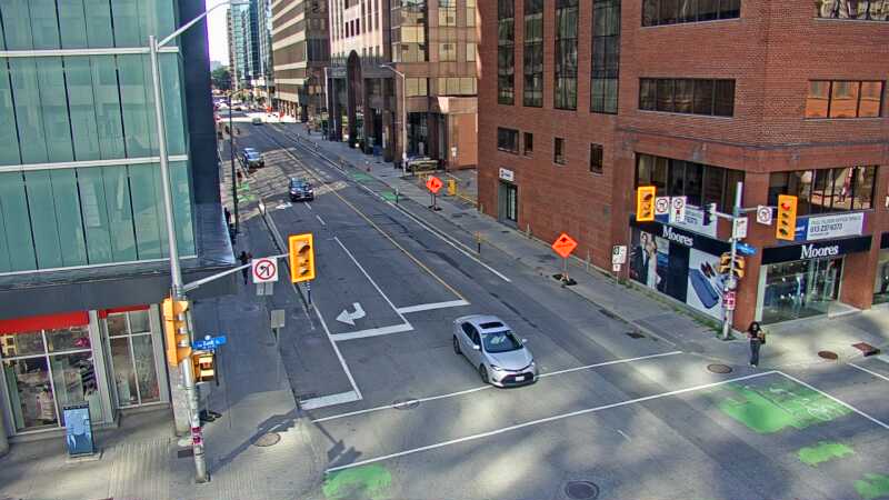 Traffic camera image at 2025-09-14 17:45:36
