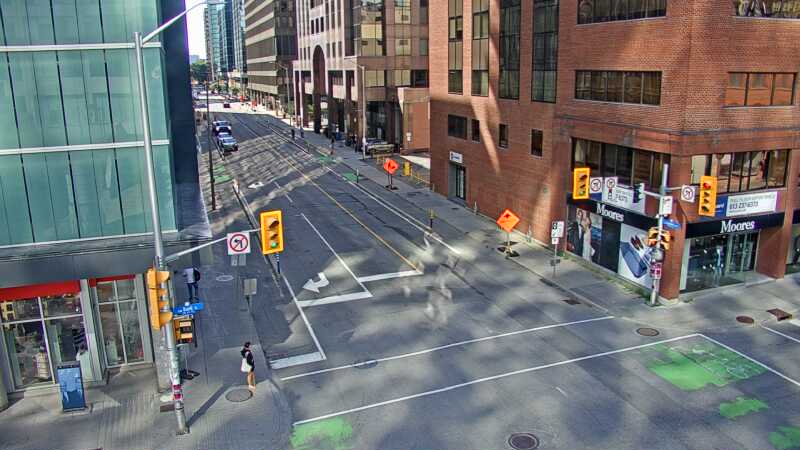 Traffic camera image at 2025-09-14 18:15:31