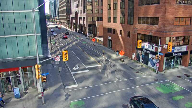 Traffic camera image at 2025-09-14 18:20:27