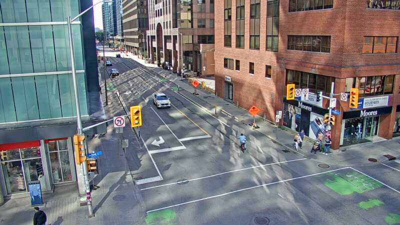 Traffic camera image at 2025-09-14 18:30:34