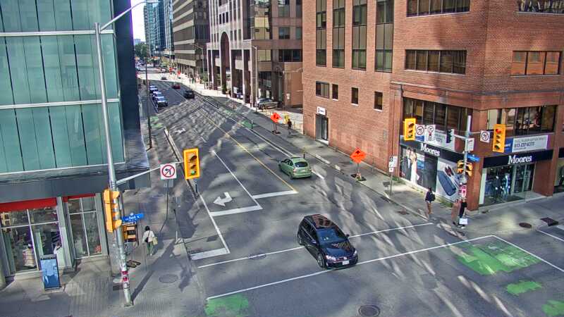 Traffic camera image at 2025-09-14 18:40:34