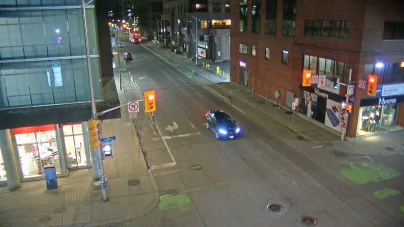 Traffic camera image at 2025-05-09 07:00:24