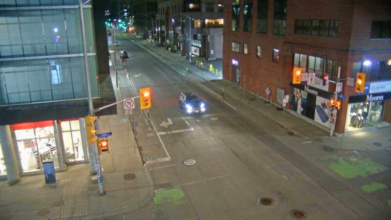 Traffic camera image at 2025-05-09 08:05:21